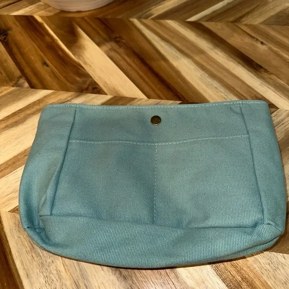 Portland Leather Blue Pouch - Picture 2 of 6